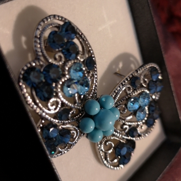 ❤️ Turquoise Silver Butterfly Brooch - Picture 2 of 8